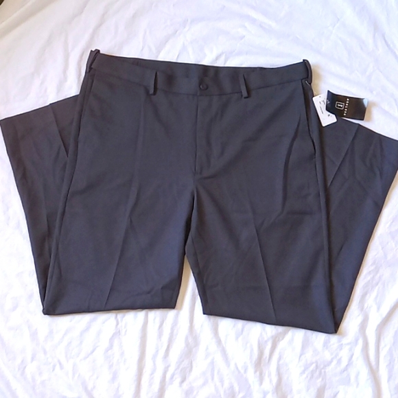 PGA TOUR Asphalt Men's Golf Pants Flat Front Gray Size 38×32 - Picture 1 of 11